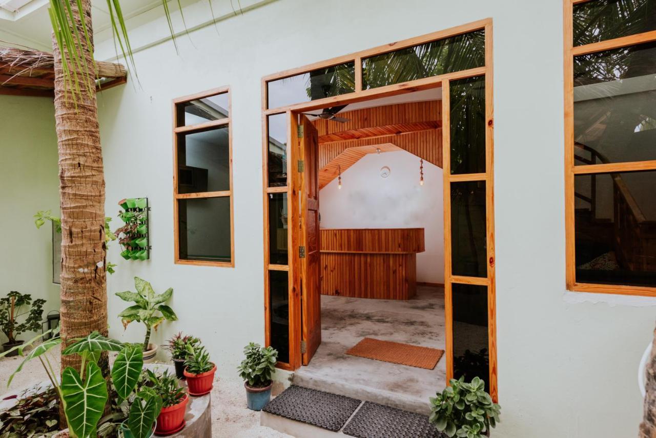 Isla Dhiffushi酒店 外观 照片